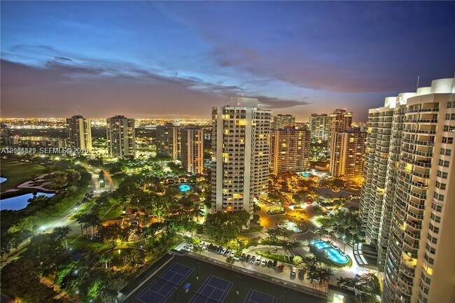 20191 E Country Club Dr Unit 2703