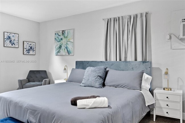 Photo - 427 NE 107th St