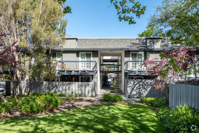 Patio - Sycamore Green Apartments