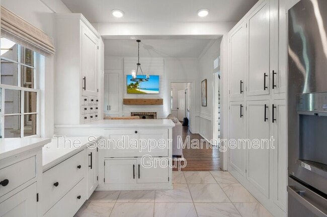 Photo - 216 W Carolina Ave