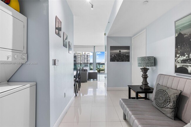 Photo - 350 S Miami Ave Unidad 2815
