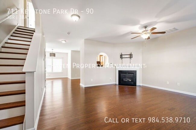 Photo - 711 Keystone Park Dr