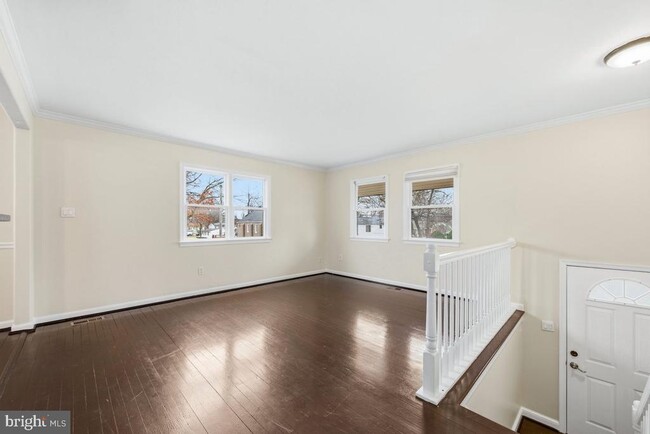 Photo - 8519 Locust Grove Dr