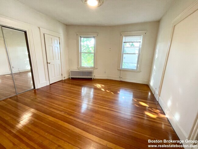 Photo - 14 Elder St Unit 3