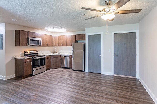 Photo - TwentyFirst Ave