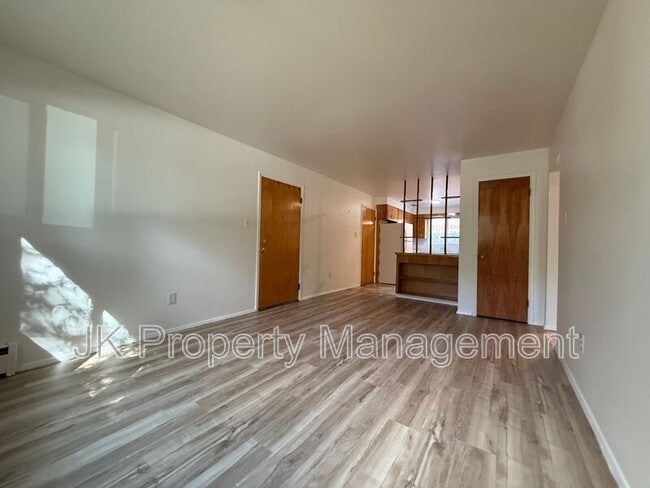 Photo - 15 11th St S Unit #03