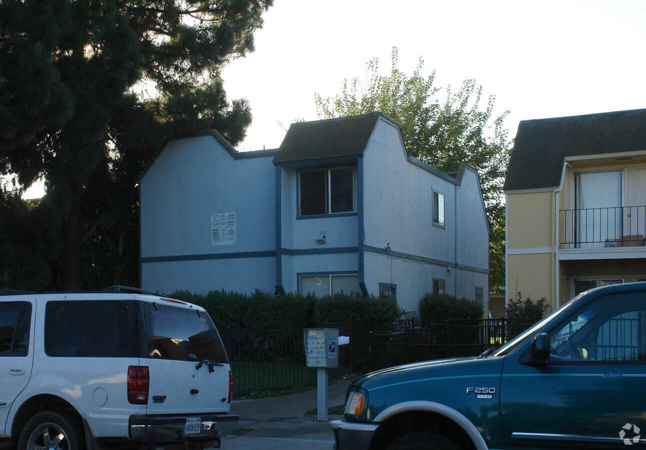 Photo - 1406 Tami Lee Dr