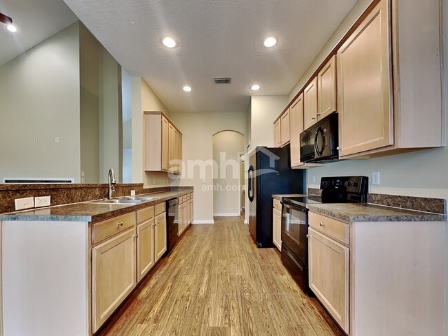 Photo - 664 Porto Cristo Ave