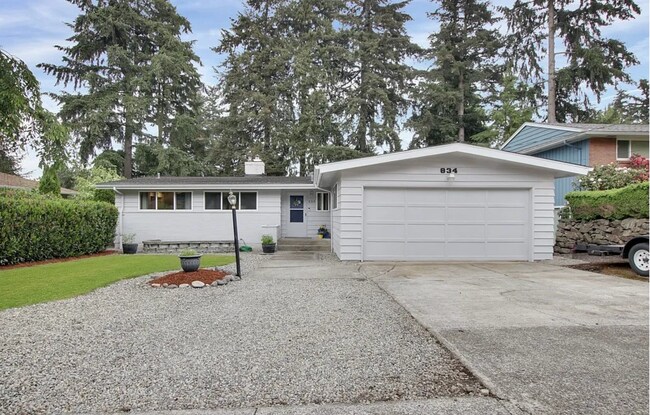 Building Photo - Charming 3 Bedroom Rambler + Large Storage/Shop | Kent, WA