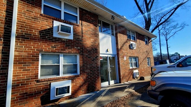 Photo - 3601 Richmond Hwy N Unit 7