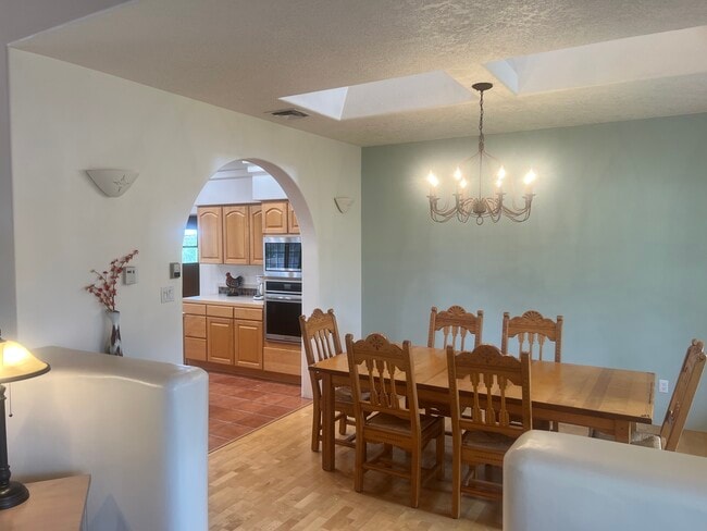 Photo - 2504 Griegos Pl NW