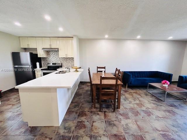 Building Photo - 7740 Camino Real Unit G404