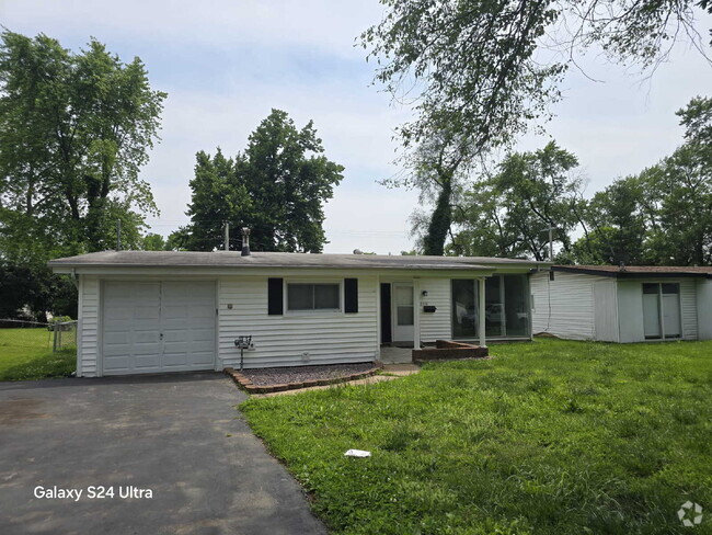 Building Photo - 8318 Woodhurst Dr Rental