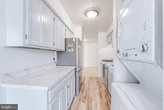 Photo - 11240 Chestnut Grove Square Unit 31