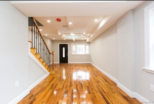 Photo - 116-27 134th St