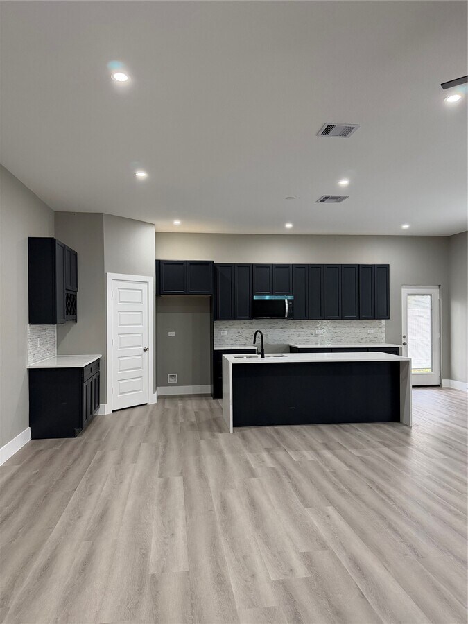 Photo - 10055 Grover Ln