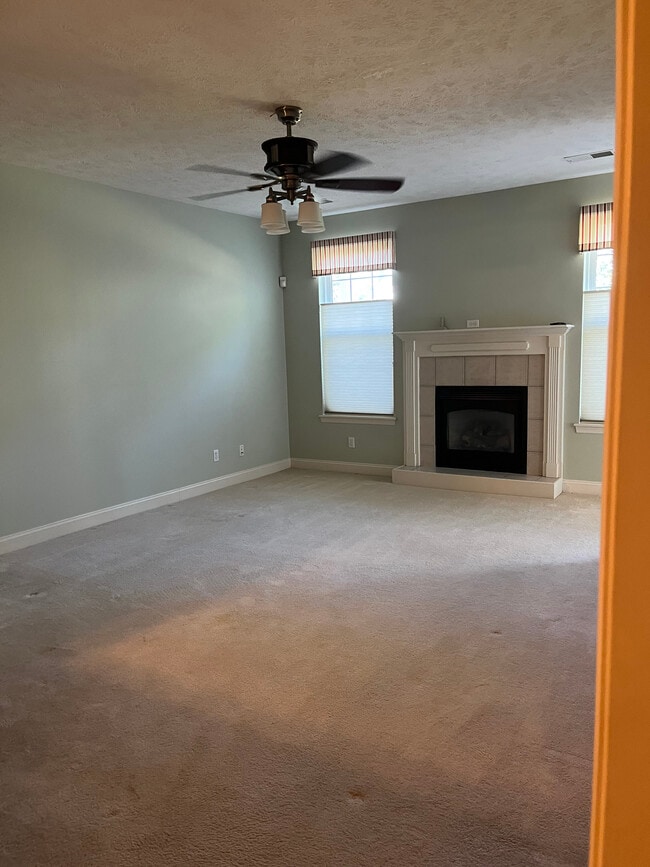 Photo - 232 Adams Pointe Blvd Unit 9