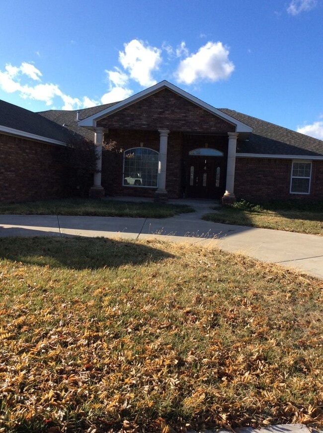 Photo - 108 Savannah Ct