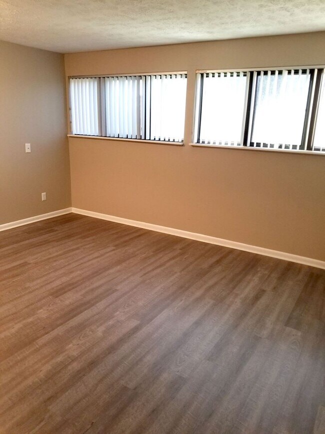 The August Apartments Lexington, KY