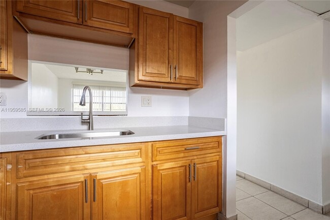 Photo - 5021 W Oakland Park Blvd Unidad 204