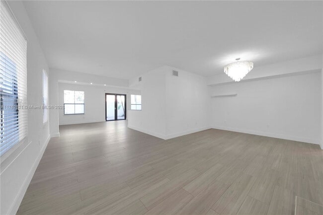 Photo - 3041 Indiana St Unit 10