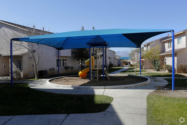 Photo - Mecca III Apartments