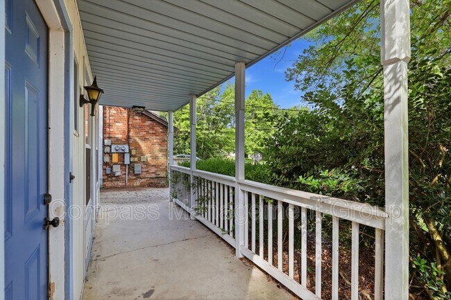 Photo - 7668 Chatham Cir NW