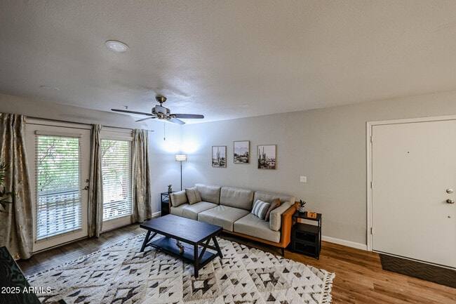 Photo - 4704 E Paradise Vlg Pkwy S Unit 144