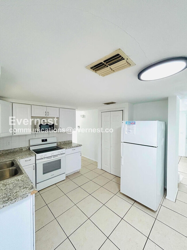 Photo - 3749 Beechwood Dr