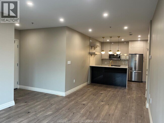 Photo - 531 Pelissier St Unit 206