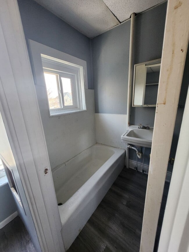 Photo - 713 East 13th Street Unit 713 E 13th Street #3
