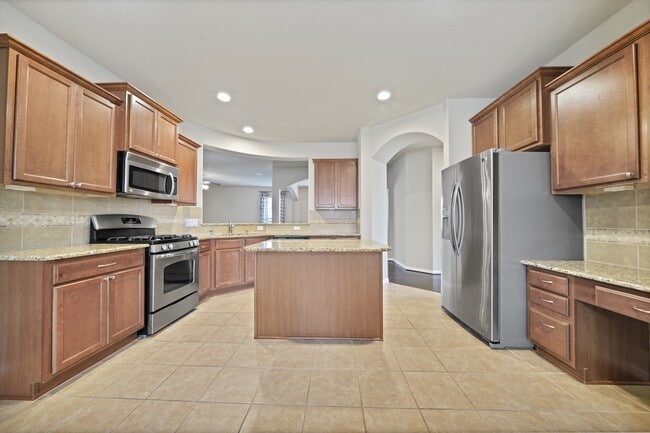 Photo - 107 Autumn Forest Ln