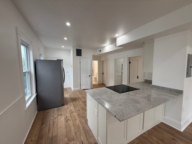 Photo - 19 Reeves St Unit 3