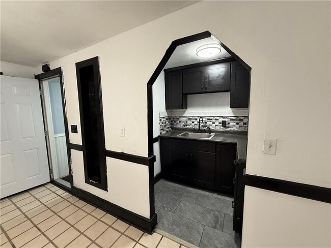 Photo - 121 Central Ave