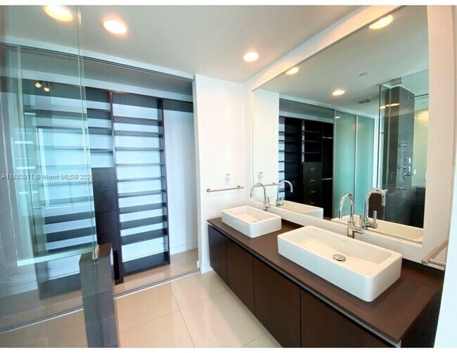 Photo - 1040 Biscayne Blvd Unit 3605