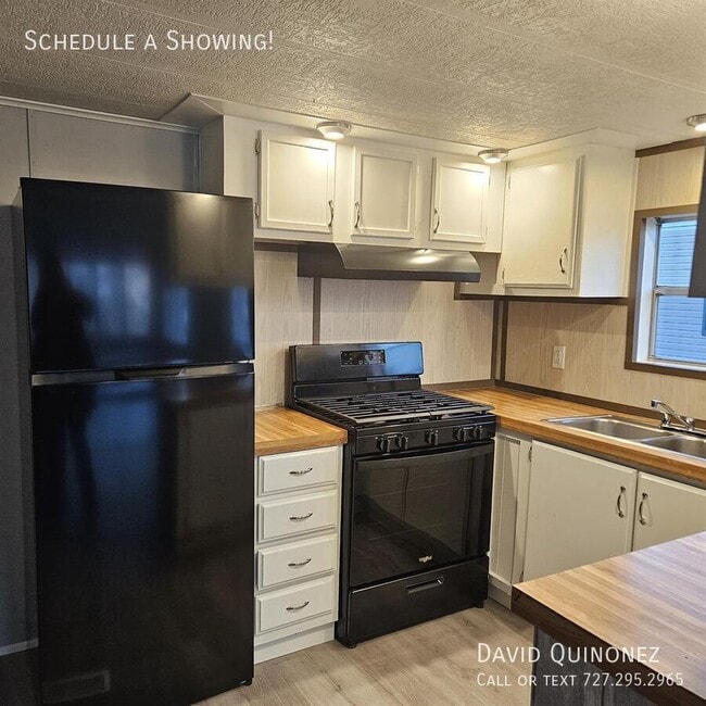 Building Photo - 5515 Squiredale-