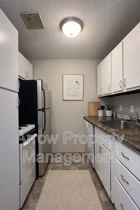 Photo - 1119 E St Unidad 04