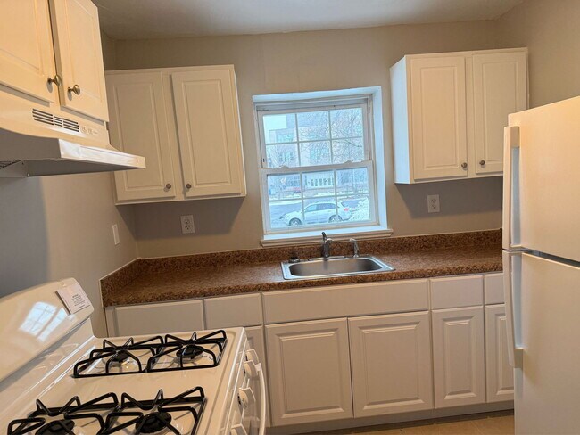 Photo - 41 Niles St Unidad N1 1b