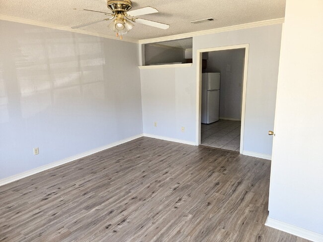 Photo - Great location. Centrally located. Unit B
