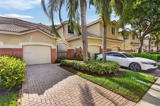 3969 Orange Tree Ln
