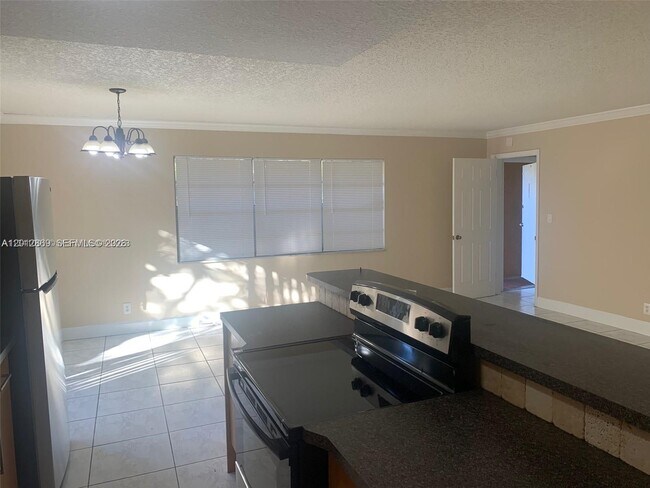 Photo - 1702 McKinley St Unit 4