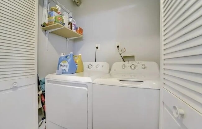 Photo - 453 S 17th St