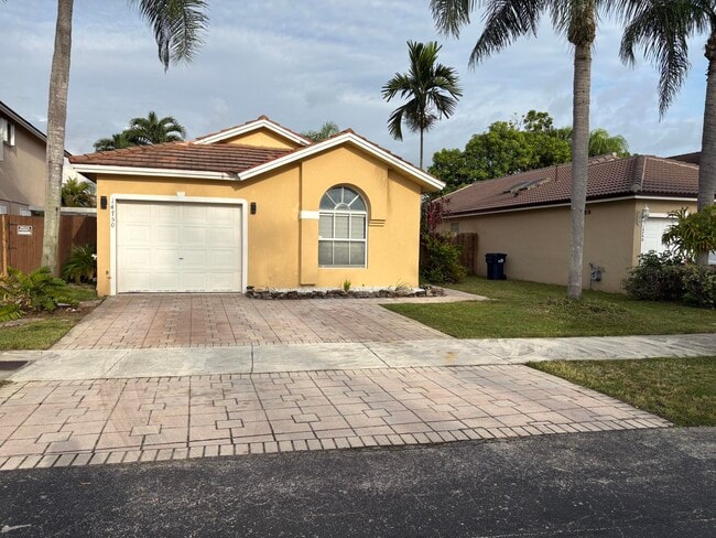 Building Photo - 14750 SW 156th Ave