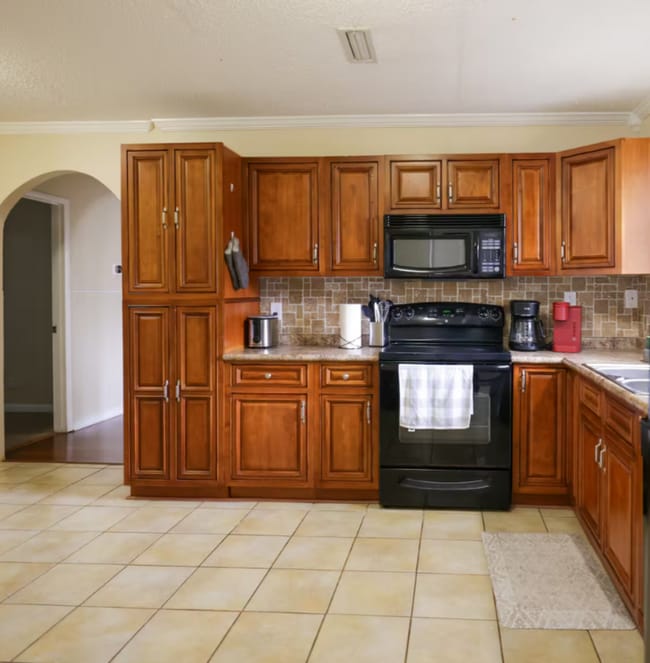 Photo - 608 Snell Bridge Rd