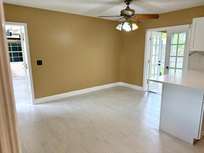 Photo - 1235 Rowayton Cir