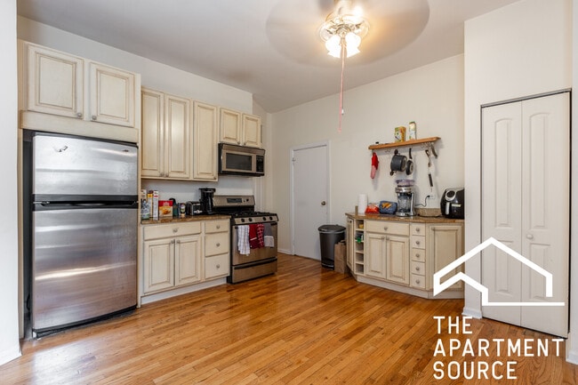 Photo - 2517 N Ashland Ave Unit 3