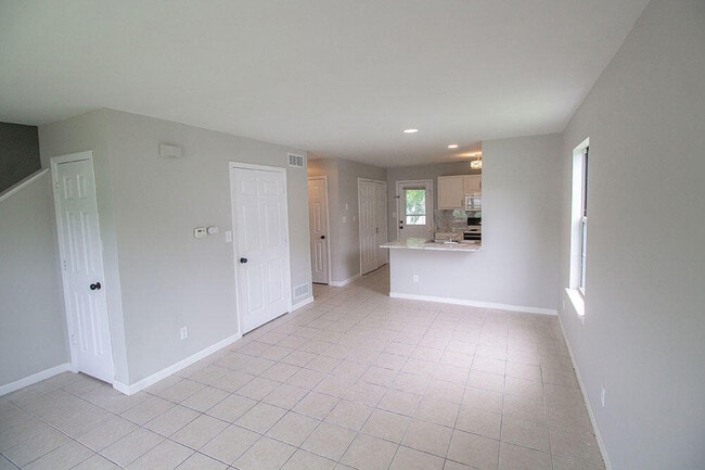 Photo - 1509 Olympic Blvd
