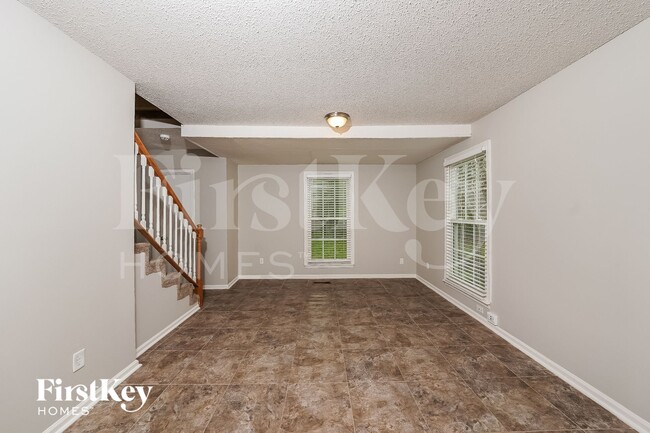 Photo - 1731 Tudor Dr