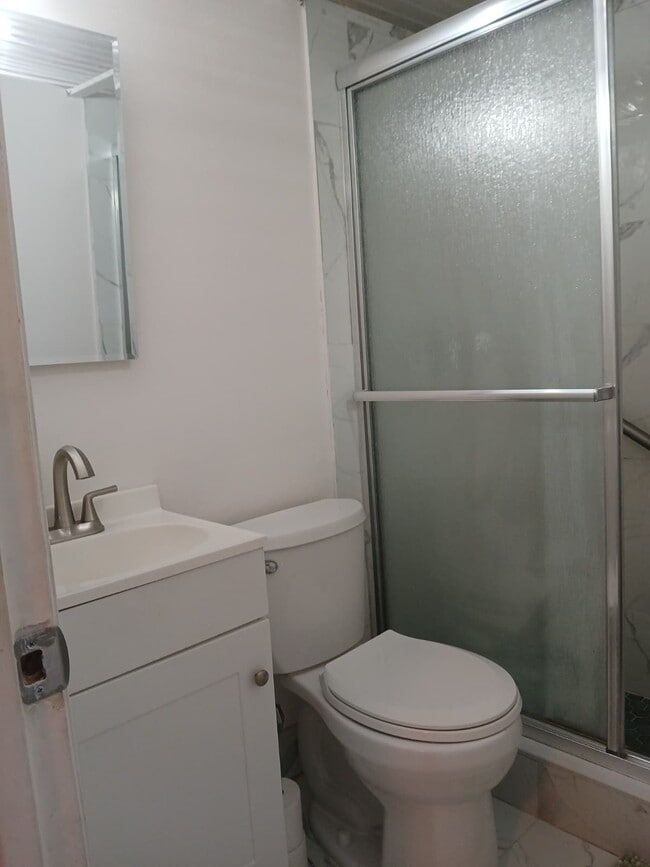 Photo - 525 Westward Dr