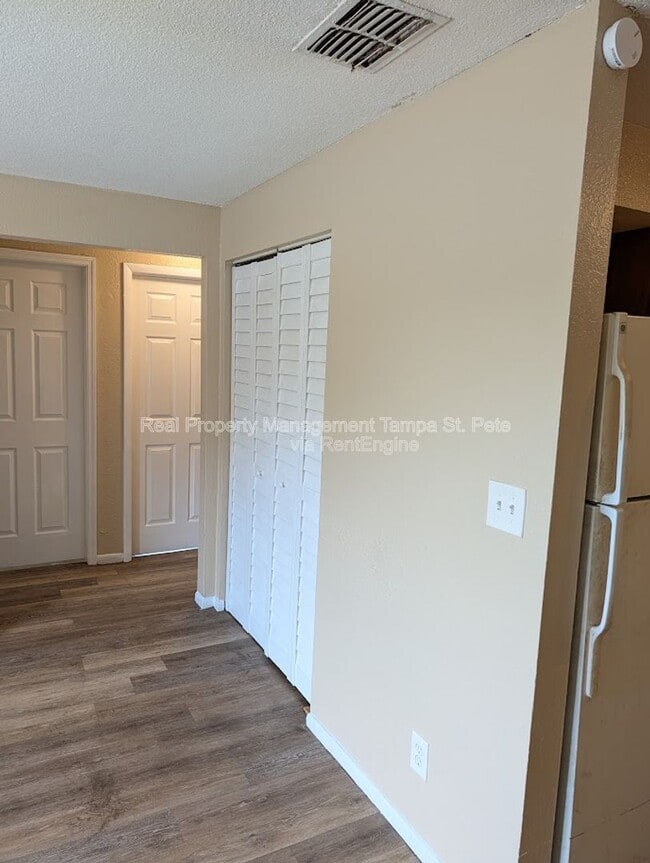 Photo - 8429 N 39th St Unidad 3